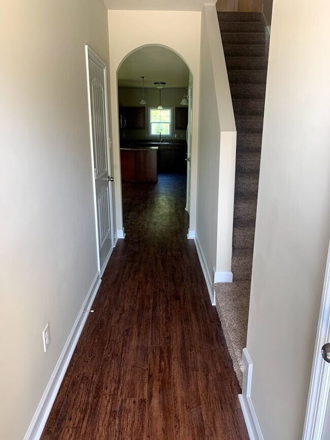 Building Photo - 3 Bedroom/2.5 Bath - Holly Ridge - The Lan...