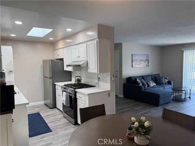 Building Photo - 11138 Aqua Vista St