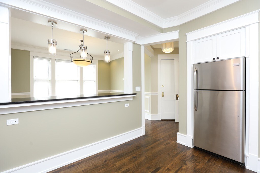 Building Photo - 1938 W Berenice Ave