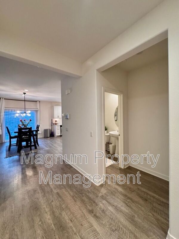 Building Photo - 30411 Ridgecrest Rd