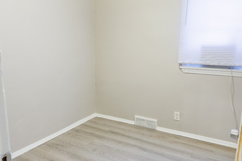 Building Photo - 3226 Walton Ave