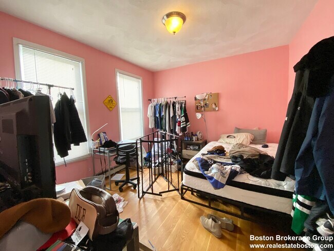 Building Photo - 29 Spring Garden St