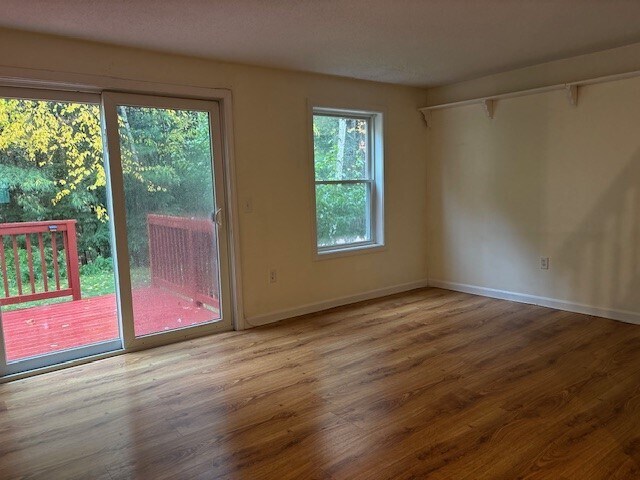 Building Photo - 30 Great Falls Dr