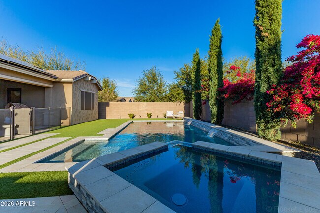 Building Photo - 20399 E Mockingbird Dr