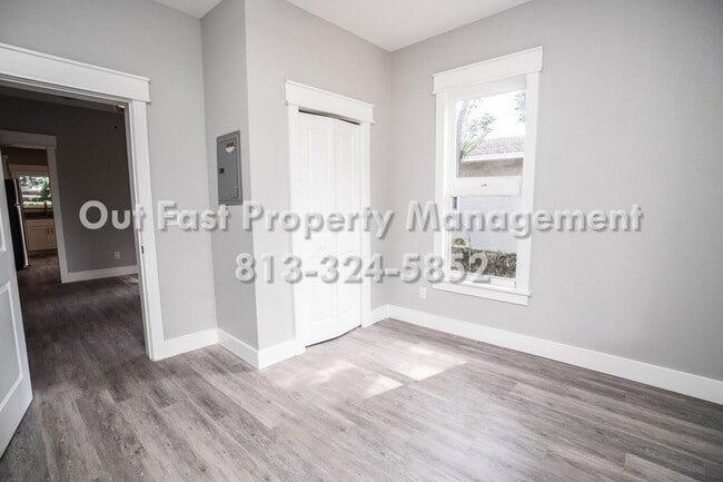 Building Photo - 2817 N Taliaferro Ave