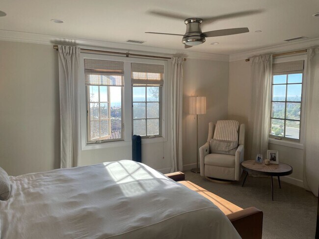 Building Photo - 3 bd/3.5 Ba Sea Summit Panoramic Ocean View Home in San Clemente!