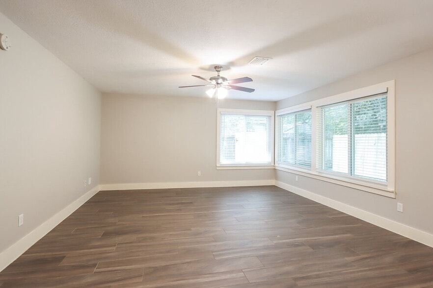 Building Photo - 18154 Windy Oaks Ct