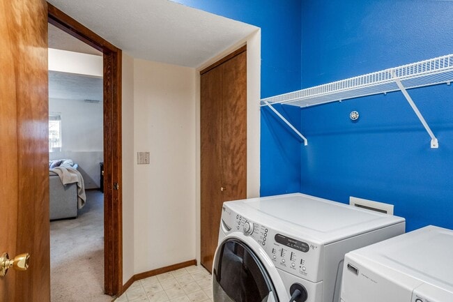 Building Photo - Beautifully done 3 bed 3 bath home in Greenacres/liberty lake area