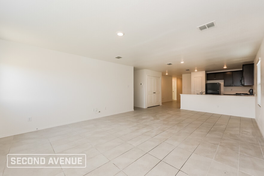 Building Photo - 6021 Determine Ln