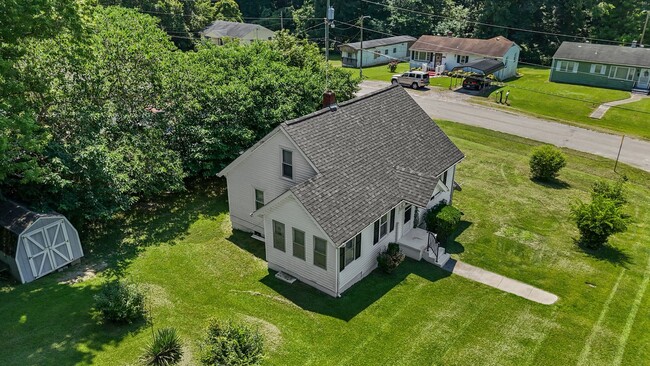 Building Photo - Updated 4-Bedroom Home in Blackstone!