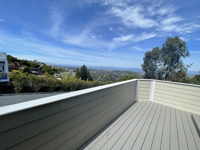 Building Photo - 100 Normandy Ct