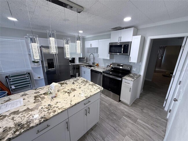 Building Photo - 13711 Gulf Blvd