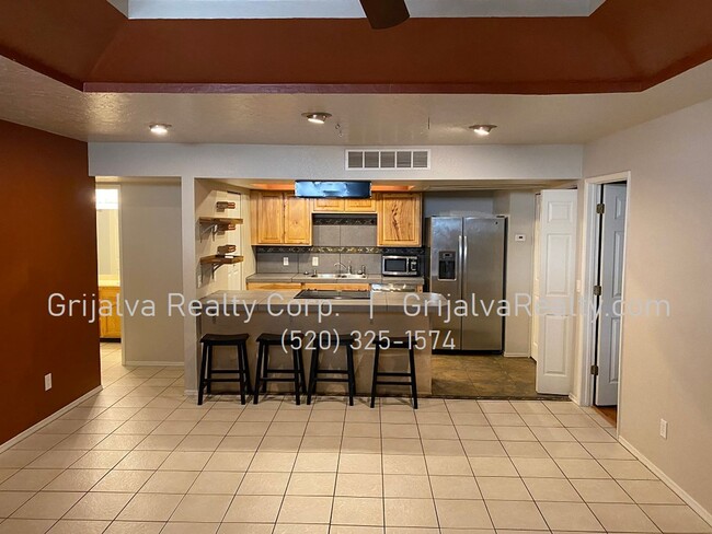 Building Photo - 1200 E River Rd