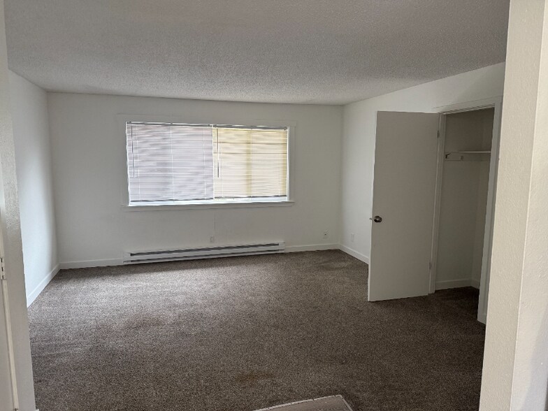 Building Photo - 130 SW 184th St