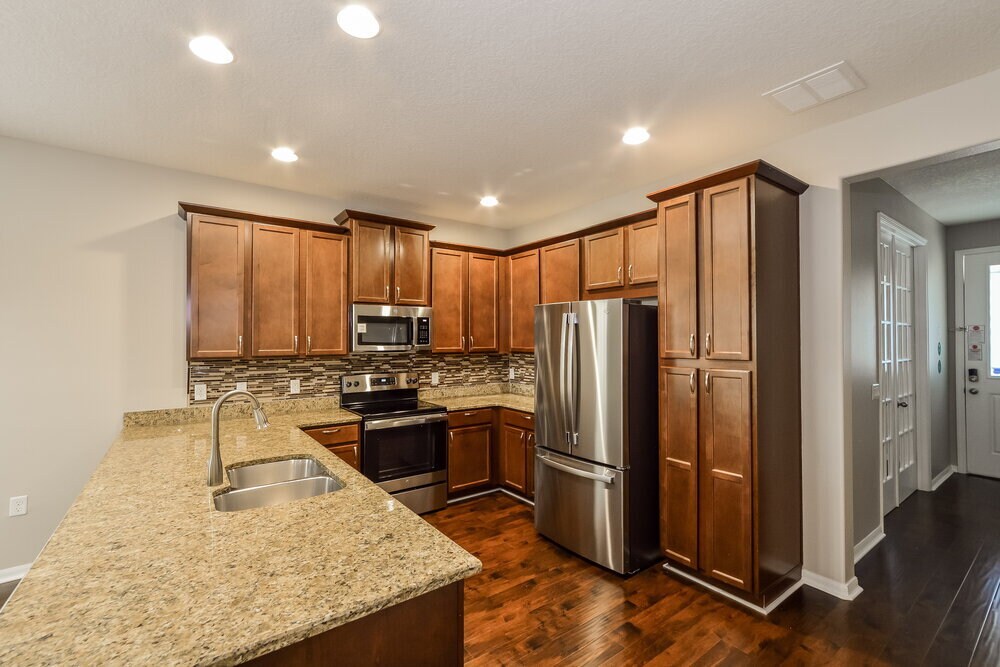 Building Photo - 7408 Azalea Cove Cir