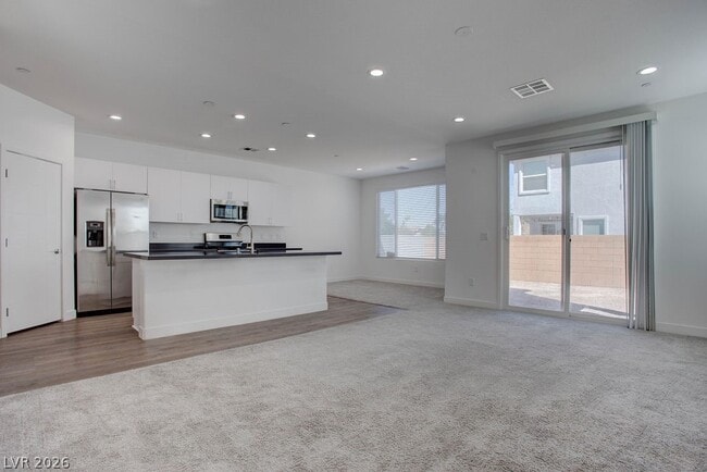 Building Photo - 70 Harrison Rose Ct