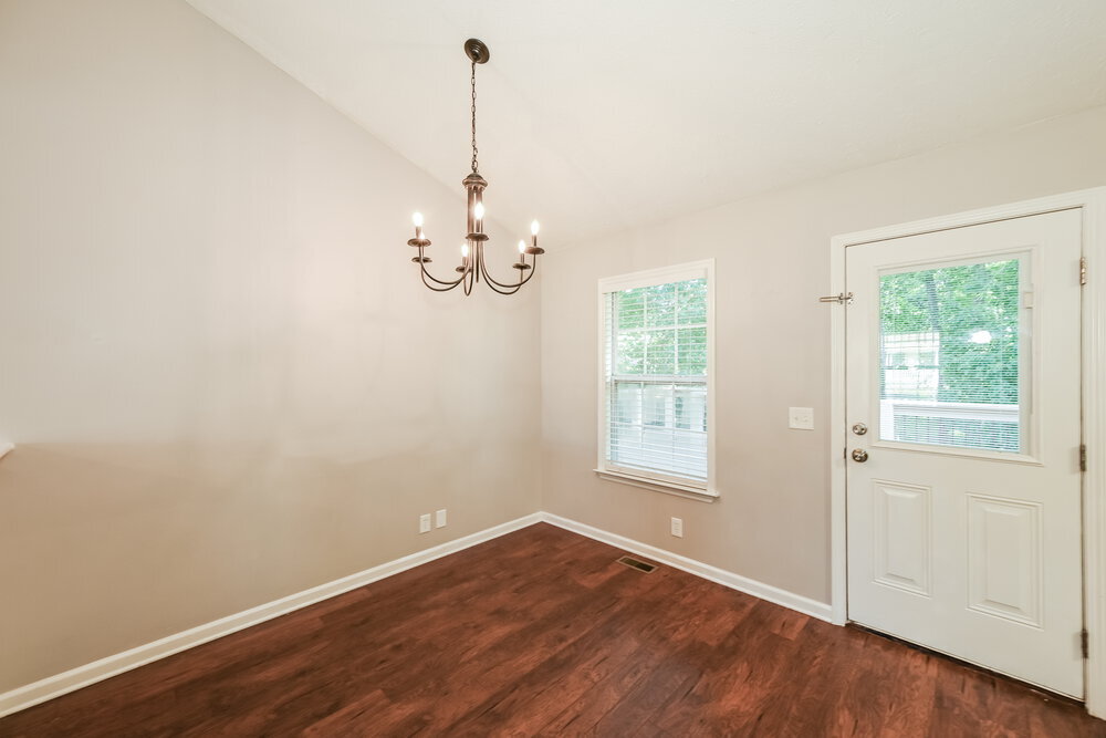 Building Photo - 4936 Deerhaven Dr