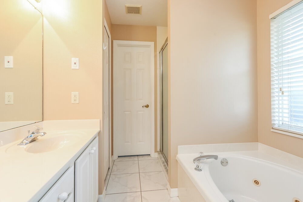 Building Photo - 5009 25th St E