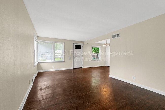 Building Photo - 8124 Titus Rd