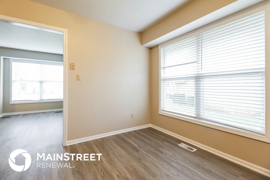 Building Photo - 1706 Sunset Dr
