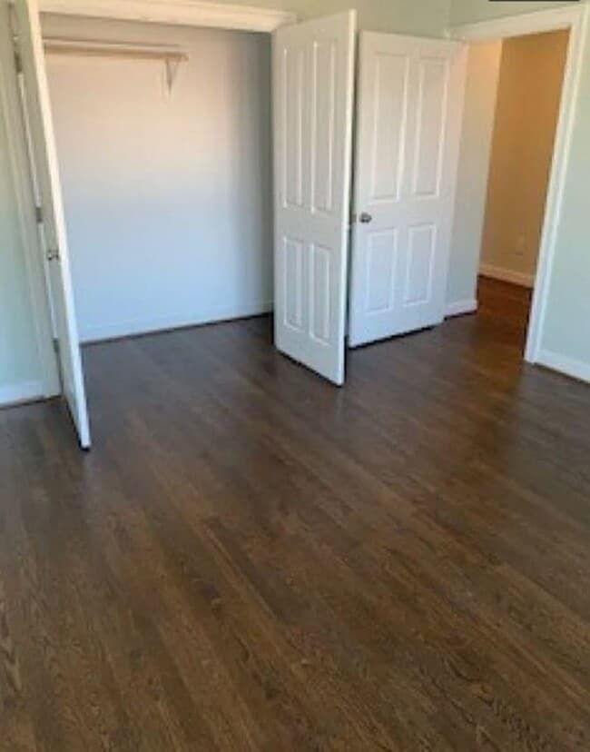 Building Photo - 1608 W Cary St