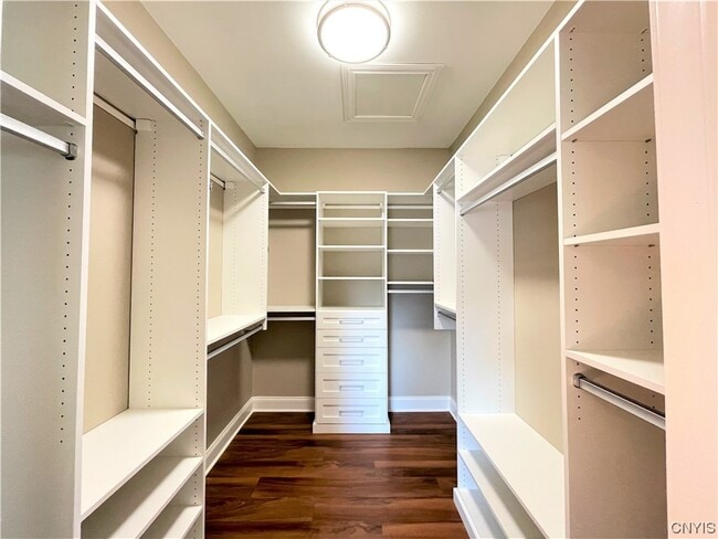 Building Photo - 5983 Paradise Cir