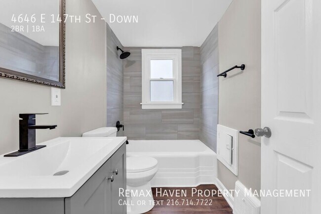 Building Photo - 4646 E 147th St