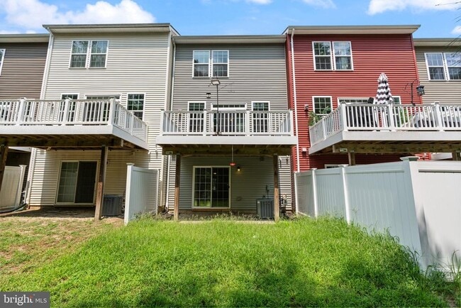 Building Photo - 23048 Mountain Laurel Ln