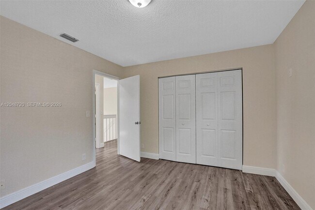 Building Photo - 1224 Sussex St