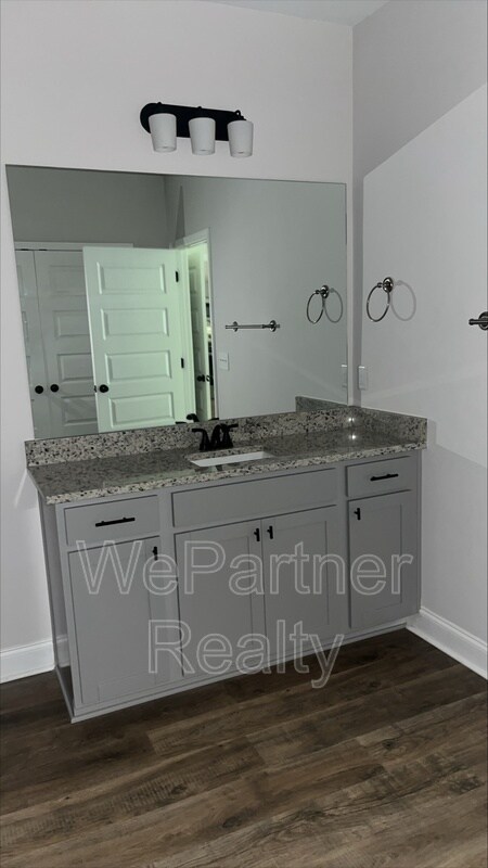Building Photo - 100 Crest Pointe