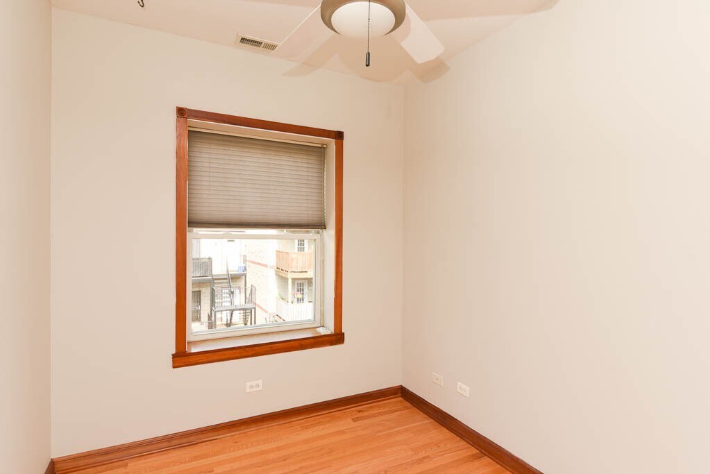 Building Photo - 3248 N Clifton Ave