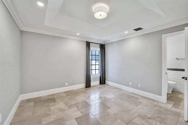 Building Photo - 1744 SE 9th St