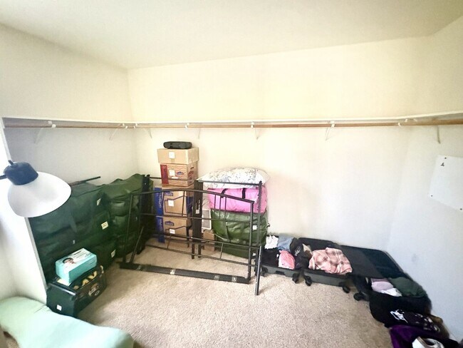 Building Photo - 10960 Woolwich Way