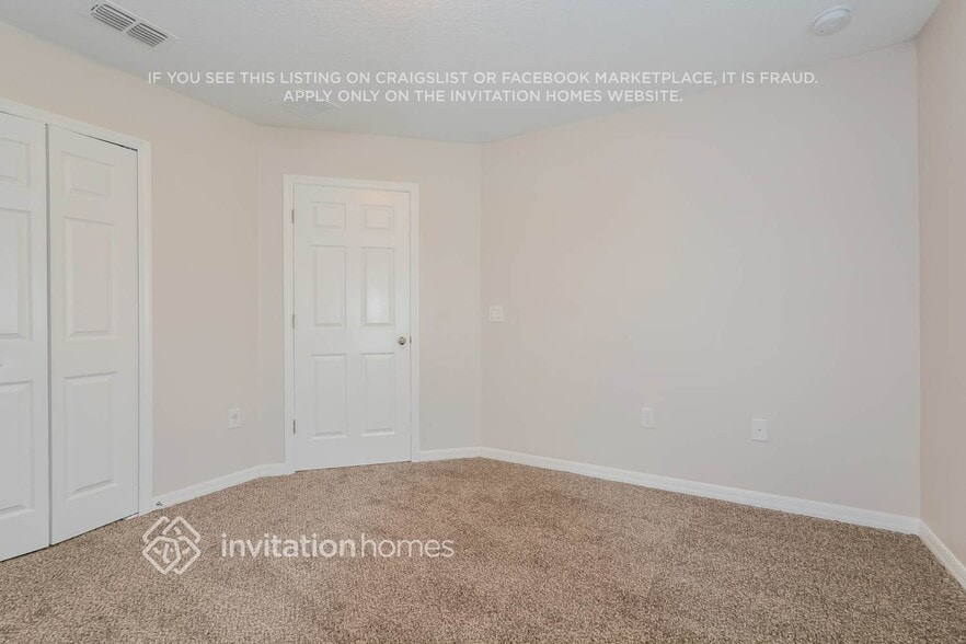 Building Photo - 3572 Sanctuary Dr