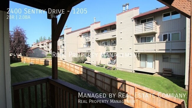 Building Photo - 2400 Sentry Dr