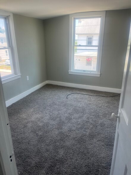 2nd bedroom - 13 S Congress St