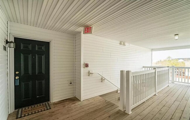 Building Photo - COMING SOON!! Beautiful 2-Bedroom, 2-Bath ...