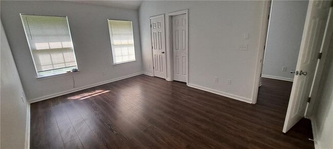 Building Photo - 4520 Ravenwood Pl