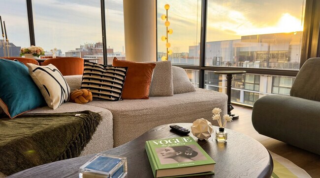 Building Photo - 1901 9th St NW