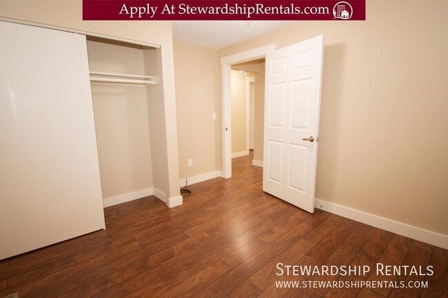 Building Photo - 5017 SE 45th Ave