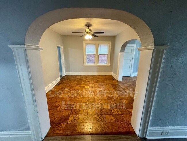 Building Photo - 1810 Brownsville Rd