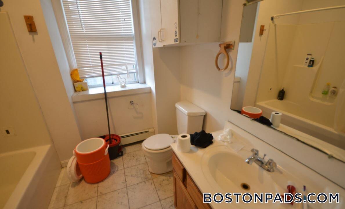 Building Photo - 486 Massachusetts Ave