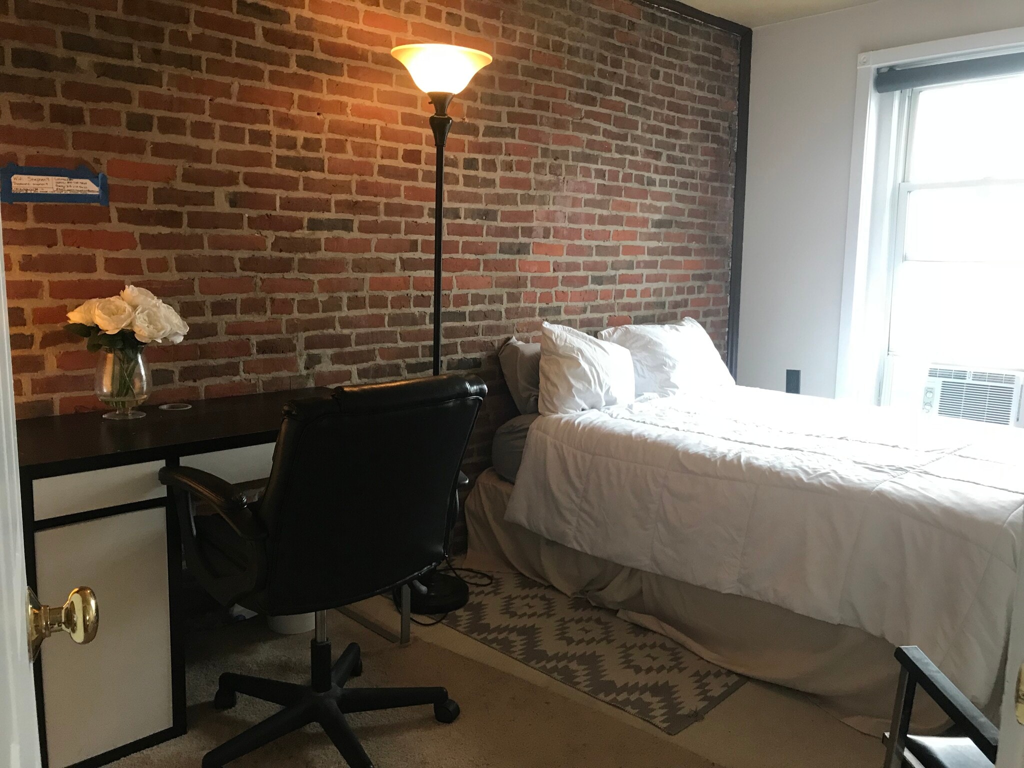 Building Photo - 27 Saint Stephen St