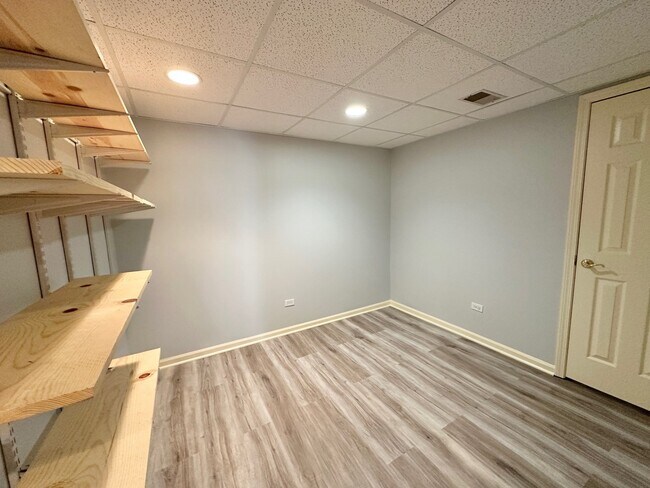 Building Photo - 224 Charlotte Pl