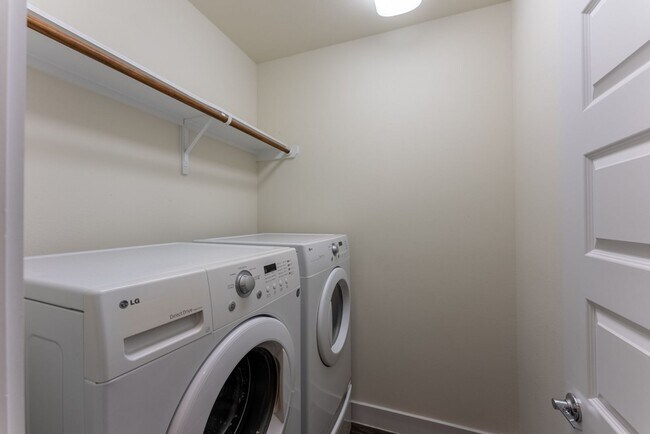 Building Photo - Spacious, Stylish, and Perfectly Located 3 Bedrooms, 2.5 Bathrooms in North Shields!!!