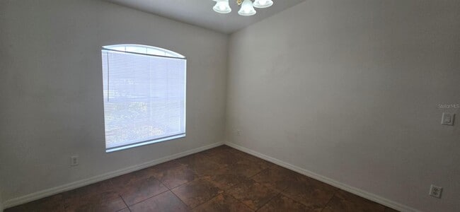 Building Photo - 9995 SW 41st Ave