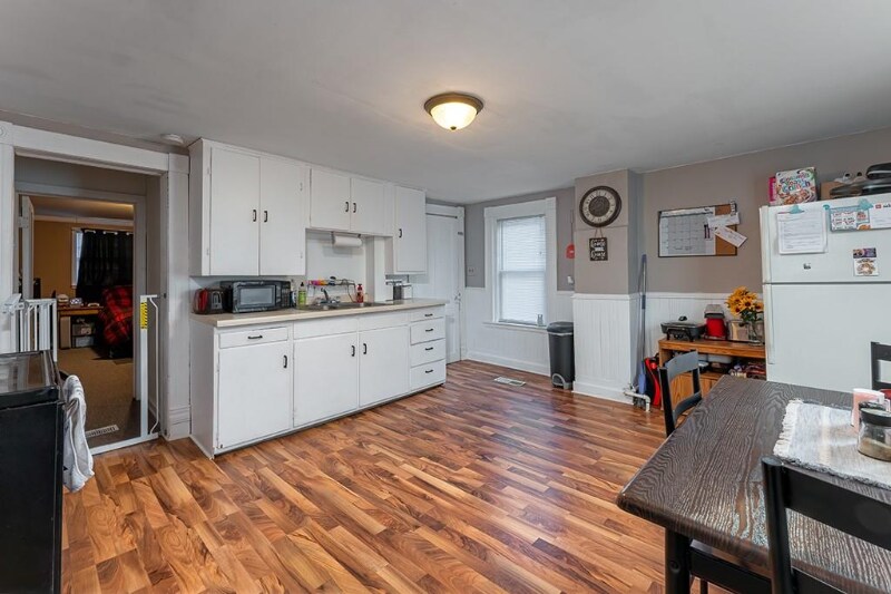 Building Photo - 205 Helgerson St