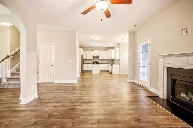 Building Photo - 136 Loch Ln