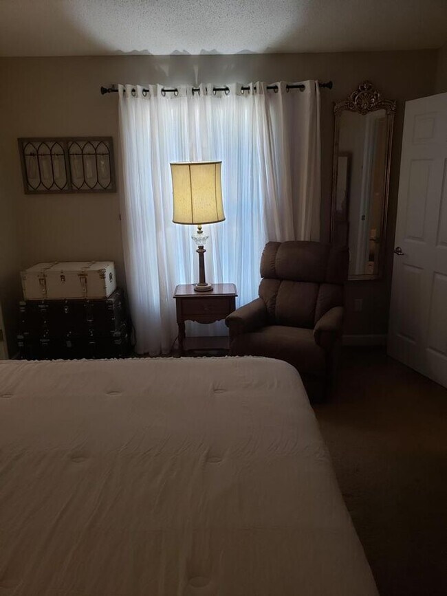 Building Photo - The Woodlands Subdivision/ Level Plains .... COMPLETELY FURNISHED WITH POOL!!!