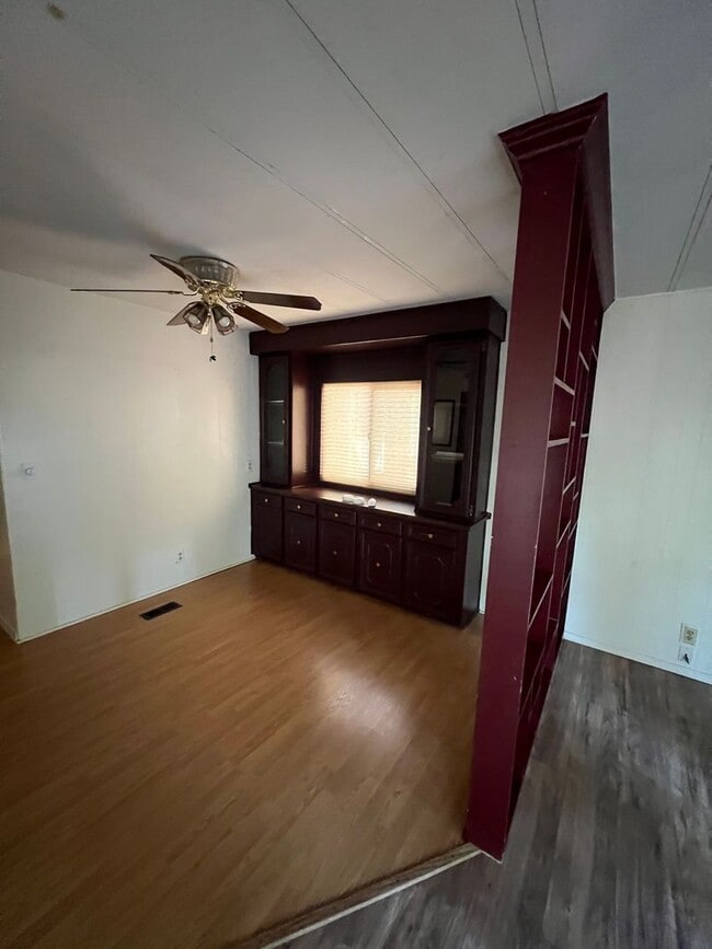 Building Photo - Magalia Home for rent, 1 car garage, 2 bed...